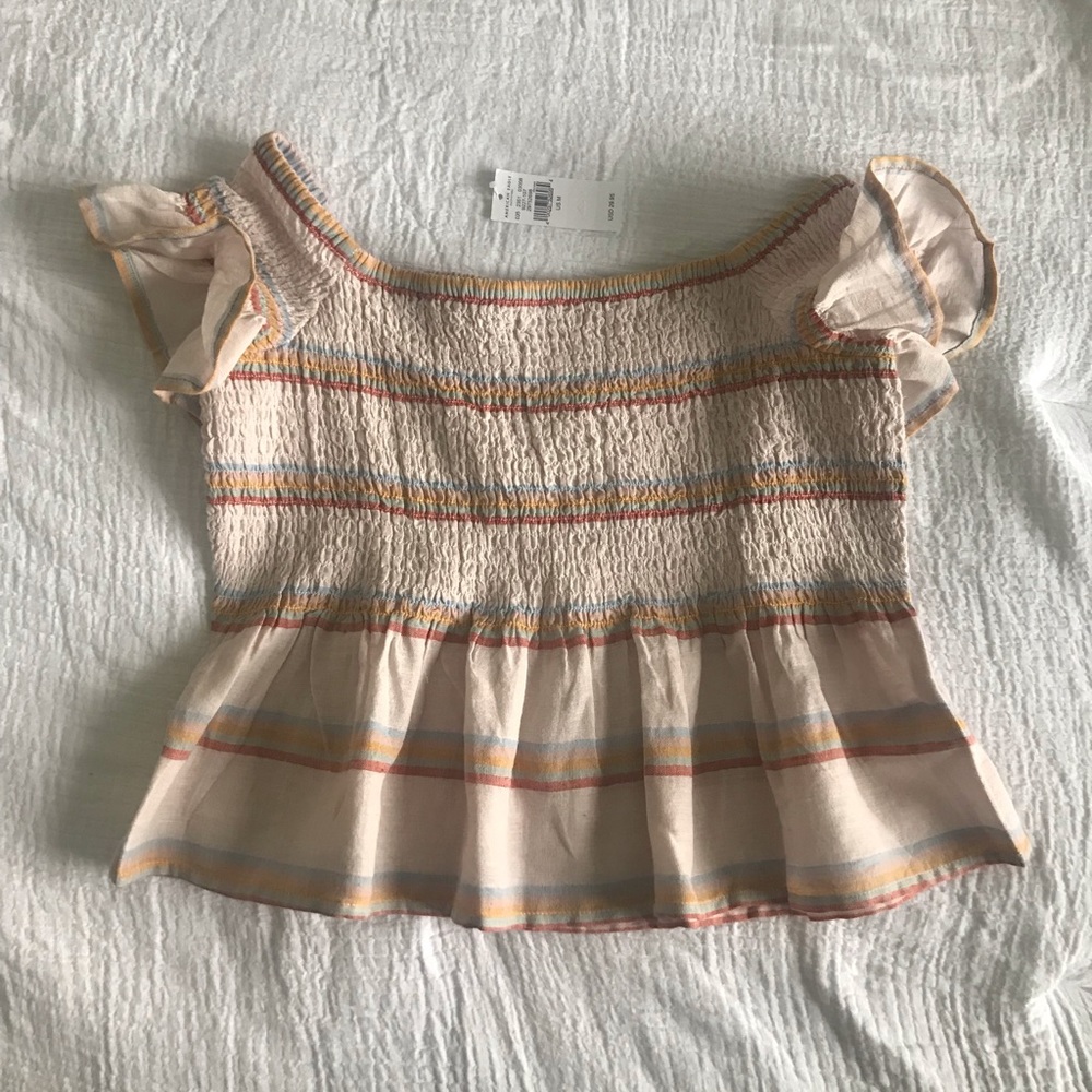 Cutest ruffled top
